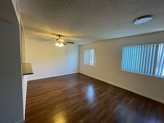 3rd image of 521 S Manhattan Pl APT 103