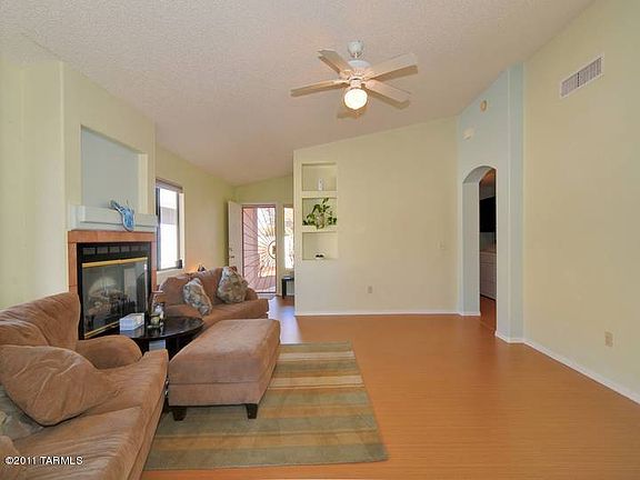 4th image of 6000 S Wood Crest Dr