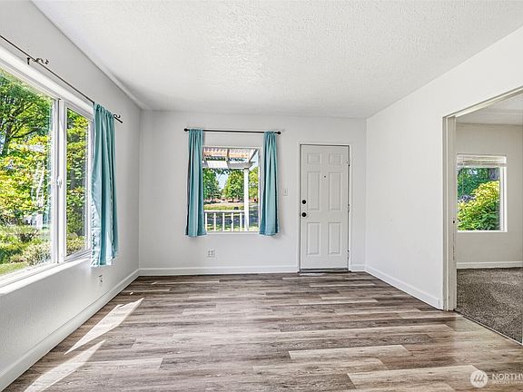 3rd image of 1821 Nichols Boulevard