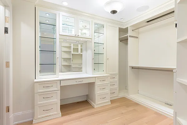Sold by Compass | media 10