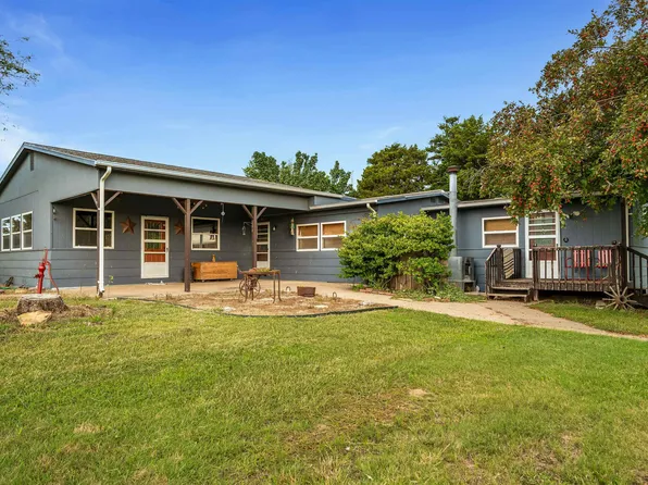 18714 S Valley Pride Rd, Pretty Prairie, KS 67570