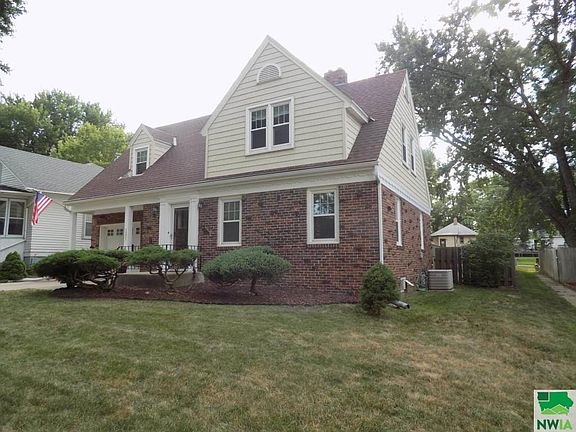 2nd image of 1221 S Paxton St