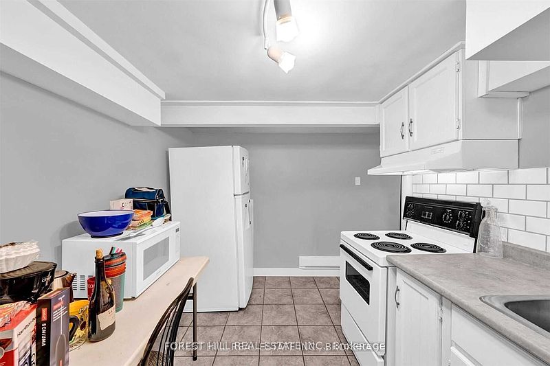 Toronto House for rent - 2 Bedrooms — photo 16