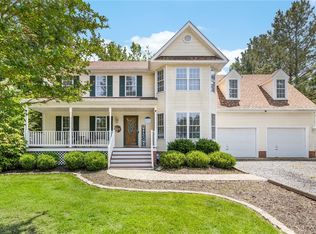 8011 Whirlaway Dr, Midlothian, VA 23112