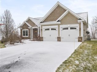 11 Cali Rdg, Fairport, NY 14450