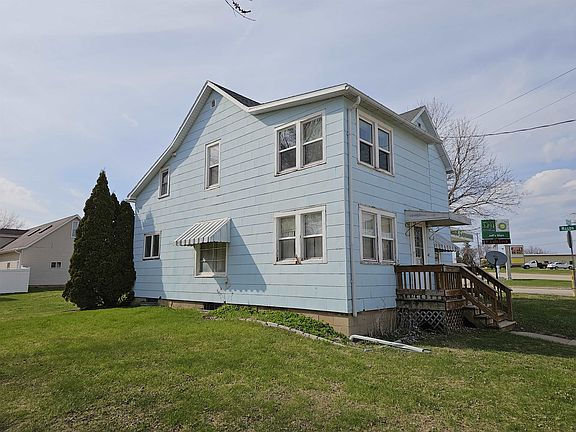 4th image of 1170 Hathaway St