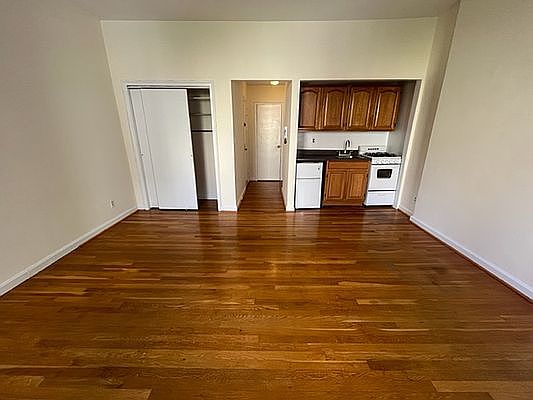 2nd image of 208 E 32nd St APT 4A