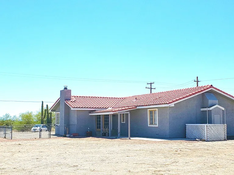 69762 Old Bell Rd — Photo 1