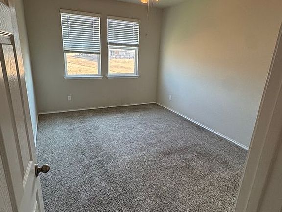 4th image of 1137 Stone Valley Rd