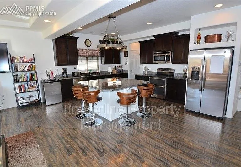 8075 Longleaf Ln — Photo 4