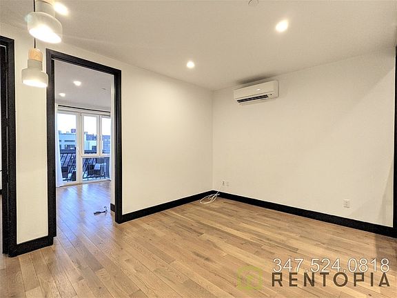 4th image of 834 Lexington Ave #204