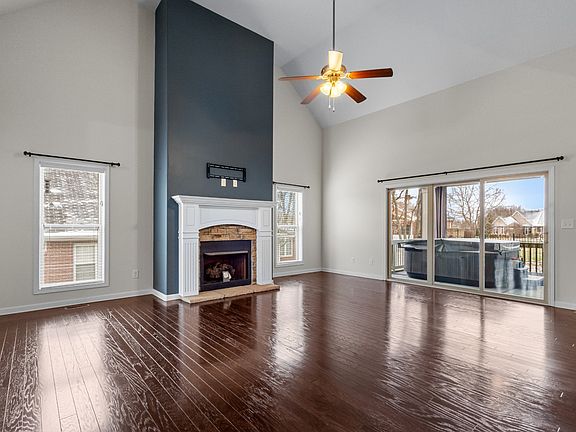 5th image of 177 Dorchester Cir
