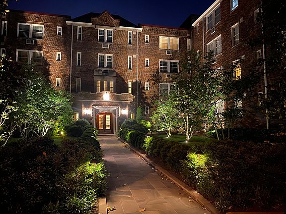 2nd image of 3051 Idaho Ave NW APT 323