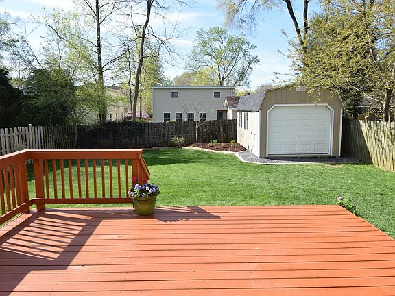 5th image of 6811 Custis Pkwy