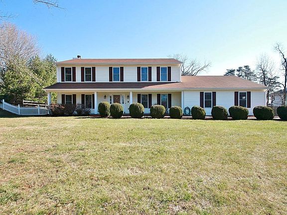 2nd image of 6725 Parkway Dr