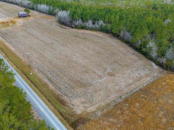 4th image of 9060 Black Creek Rd.