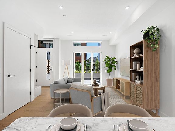 4th image of 725 W 49th Ave #123