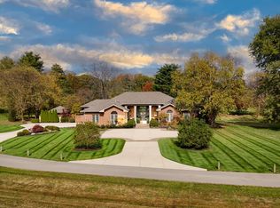 8424 W Mulligan Ln, Columbus, IN 47201