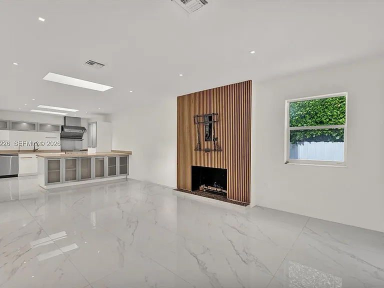 1777 Daytonia Rd — Photo 9