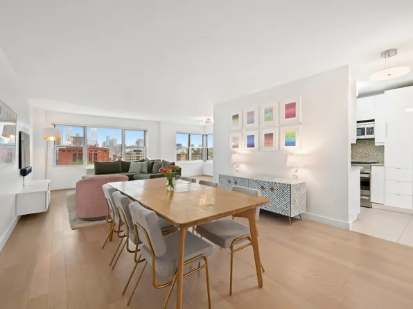 20 East 9th Street 16F image 1 of 28