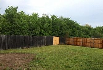 3rd image of 824 Coppin Dr