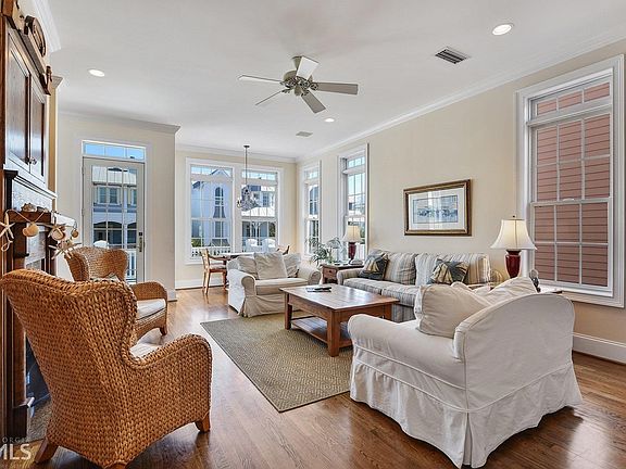 4th image of 13 Coast Cottage Ln