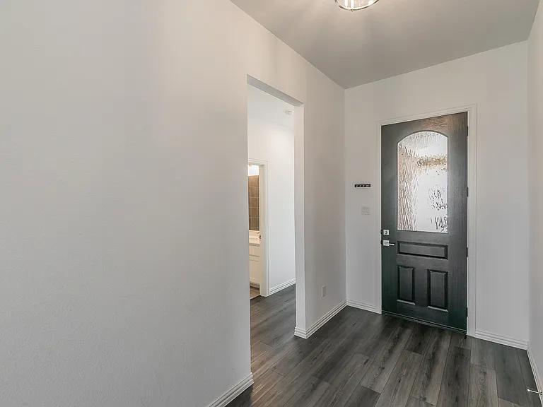 1504 Escondido Dr — Photo 7