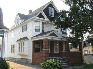 1424 Robinwood Ave, Lakewood, OH 44107