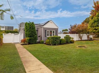 2444 Bayview Ave, Wantagh, NY 11793
