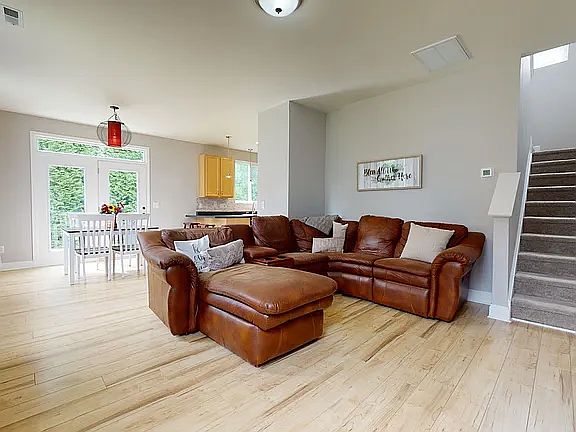 3rd image of 8186 Cohosh Ct