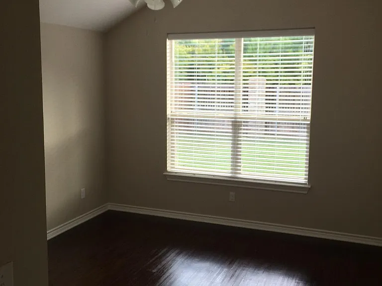 210 Tully Trl — Photo 6