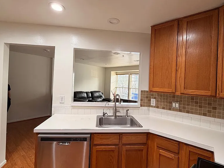 5707 Duke Ct — Photo 10