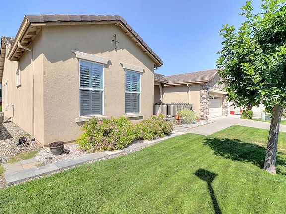 2nd image of 507 Twin Lakes Lane