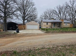30184 Skyview Dr, Edwards, MO 65326