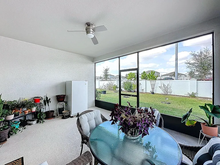 1042 Heirloom Dr — Photo 8