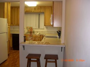 24655 Clareshire Dr APT 203, North Olmsted, OH 44070