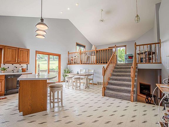 4th image of 5080 N Hyland Cir