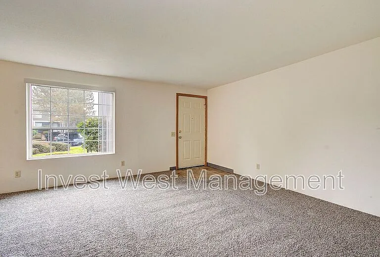 1895 Kingsley Rd #119 — Photo 1