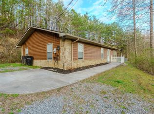 1430 A M King Way, Sevierville, TN 37876