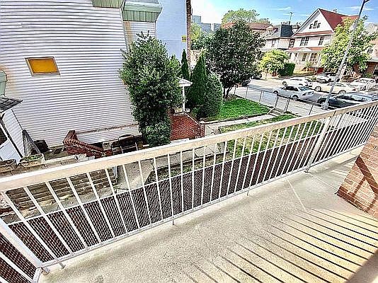 1st image of 474 Ovington Ave #3DD