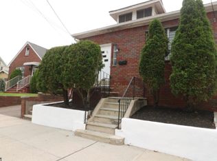 76 Clinton St, Belleville, NJ 07109