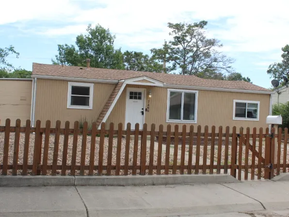 7496 Locust St, Commerce City, CO 80022