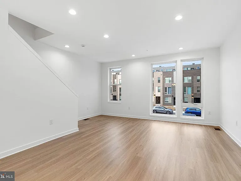 3036 S Northbank Pl — Photo 13