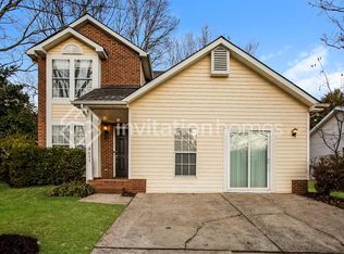 9411 White Cedar Ct, Charlotte, NC 28213