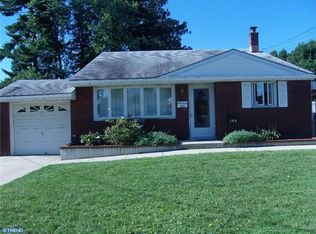 146 Sunnyside Ln, Bellmawr, NJ 08031