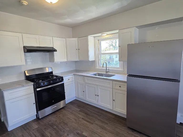 15 Belmont Ave #3 — Photo 4