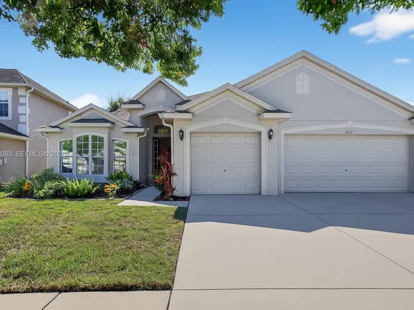 6721 Sparkling Way, Wesley Chapel, FL 33545