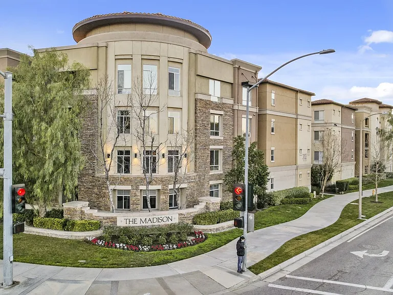 24507 Town Center Dr #7318 — Photo 1