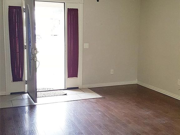 2nd image of 807 E Creek Ave