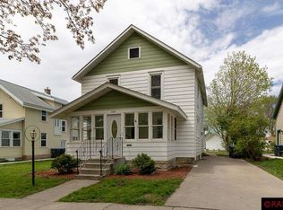 1216 N 4th St, Mankato, MN 56001